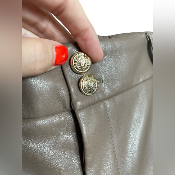 NWOT Chico’s Faux Leather Wide Leg Cropped Pants Tan Sz-2 (US Sz 12 / Large) - Picture 6 of 12